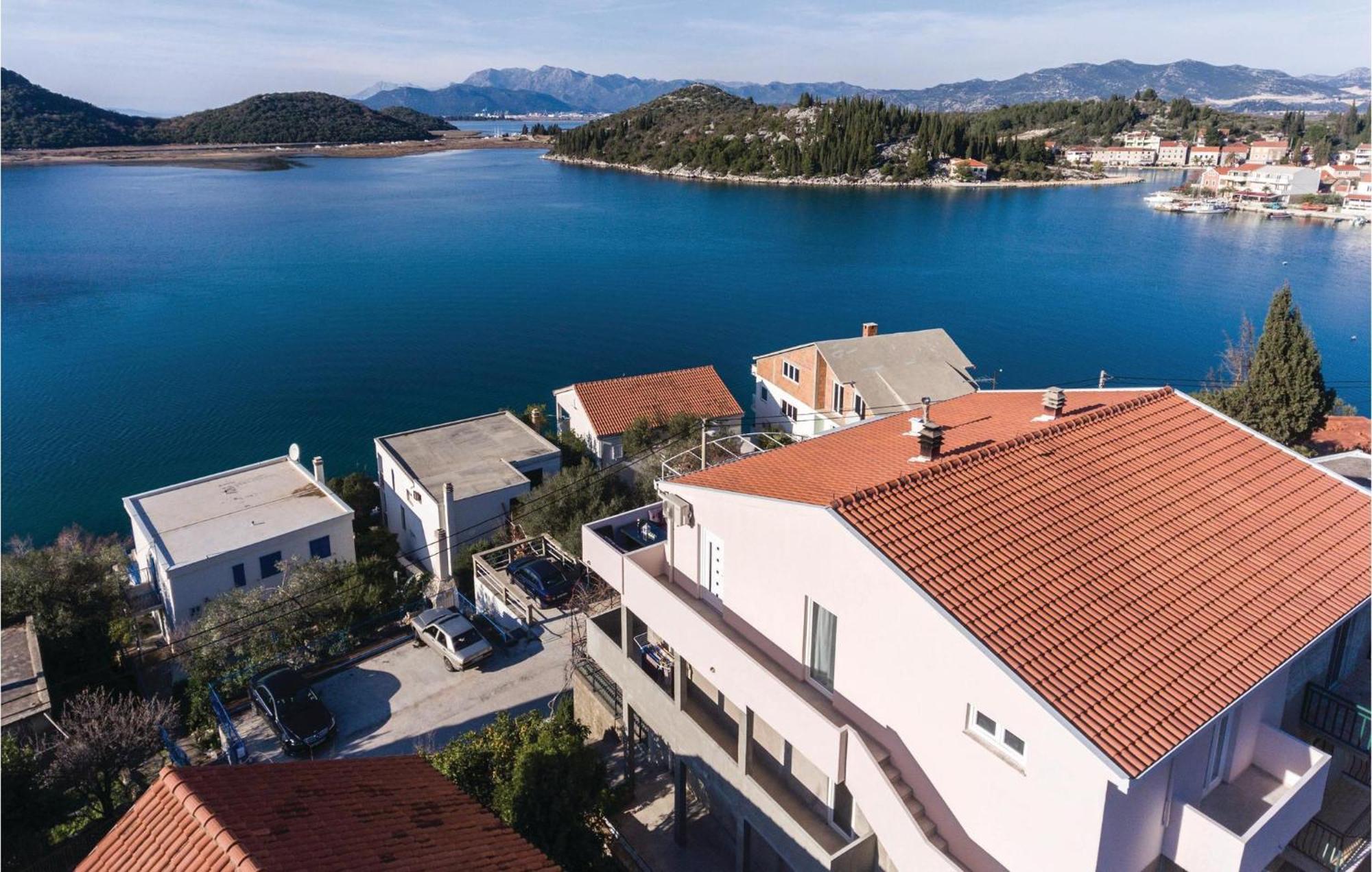 Awesome Apartment In Blace With House Sea View Εξωτερικό φωτογραφία