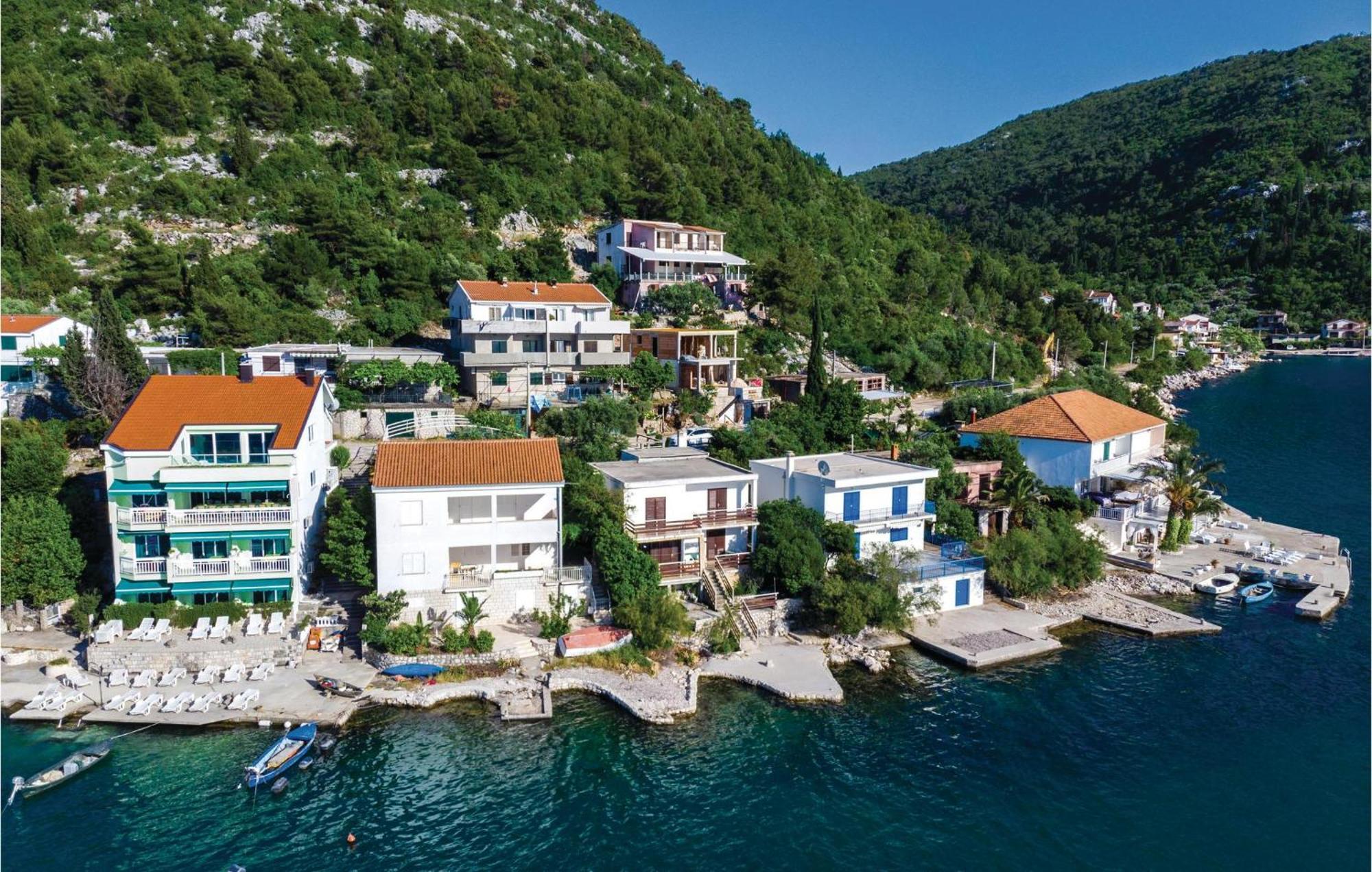 Awesome Apartment In Blace With House Sea View Εξωτερικό φωτογραφία